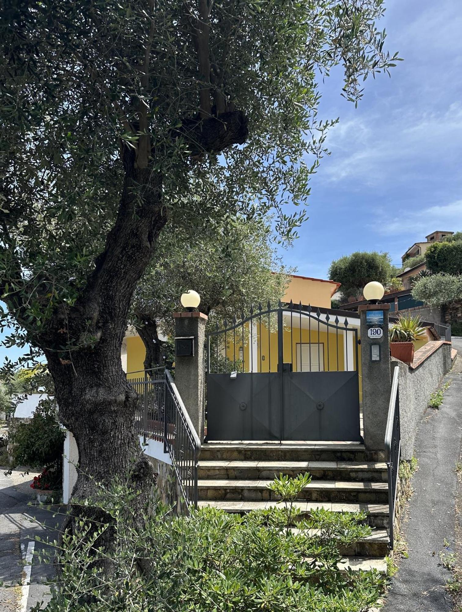 Villa Jone Diano Marina Exterior photo